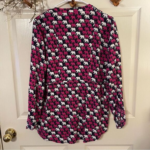 Crown & Ivy Pink and Black Graphic Blouse with Mandarin Collar - Picture 6 of 7